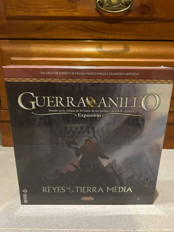 Foto del juego Guerra del Anillo: Reyes de la Tierra Media