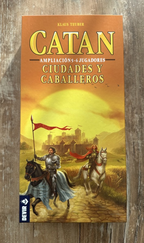 Foto del juego Catan: Ciudades y Caballeros – Expansión 5-6 Jugadores