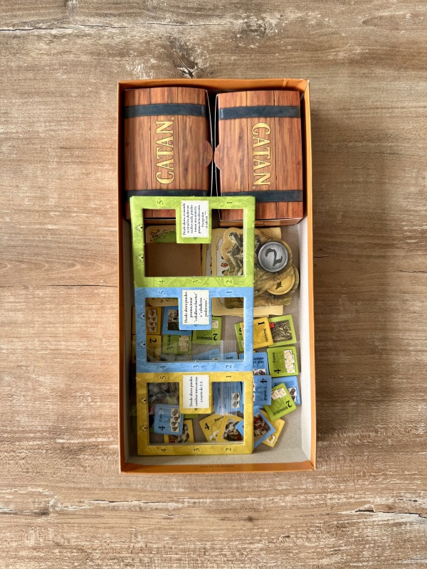 Foto del juego Catan: Ciudades y Caballeros – Expansión 5-6 Jugadores